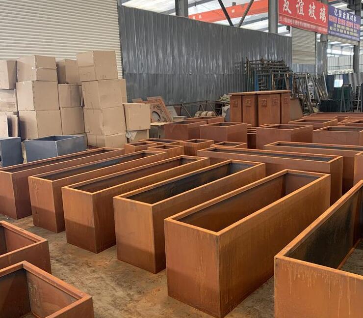 类乌齐耐候钢板花箱