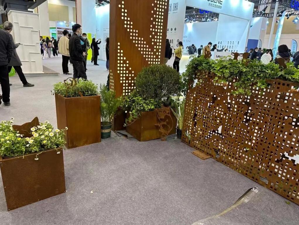 类乌齐耐候钢花箱